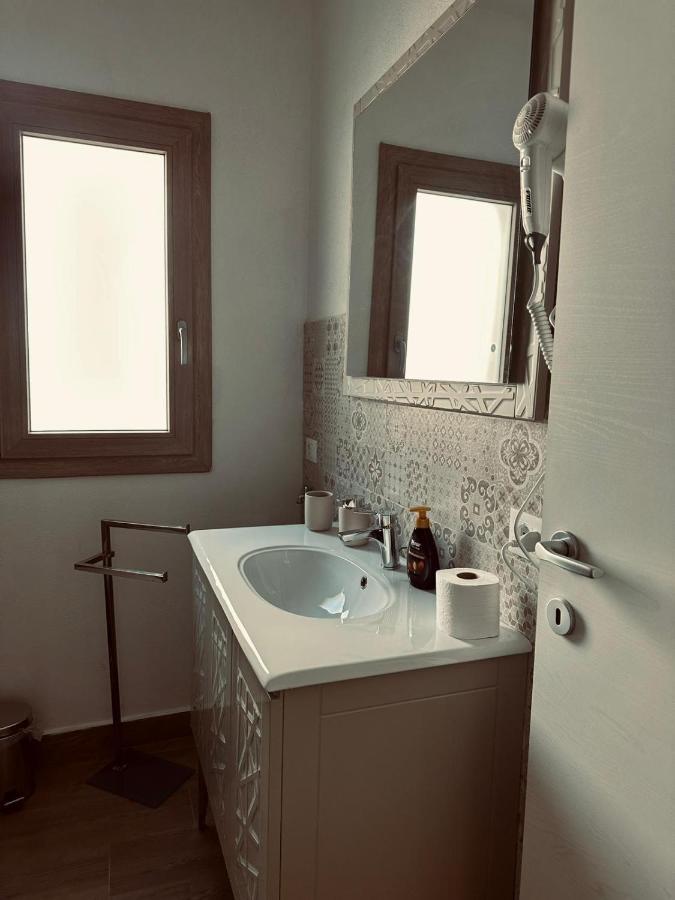 B&B Luchia Орозеи Экстерьер фото