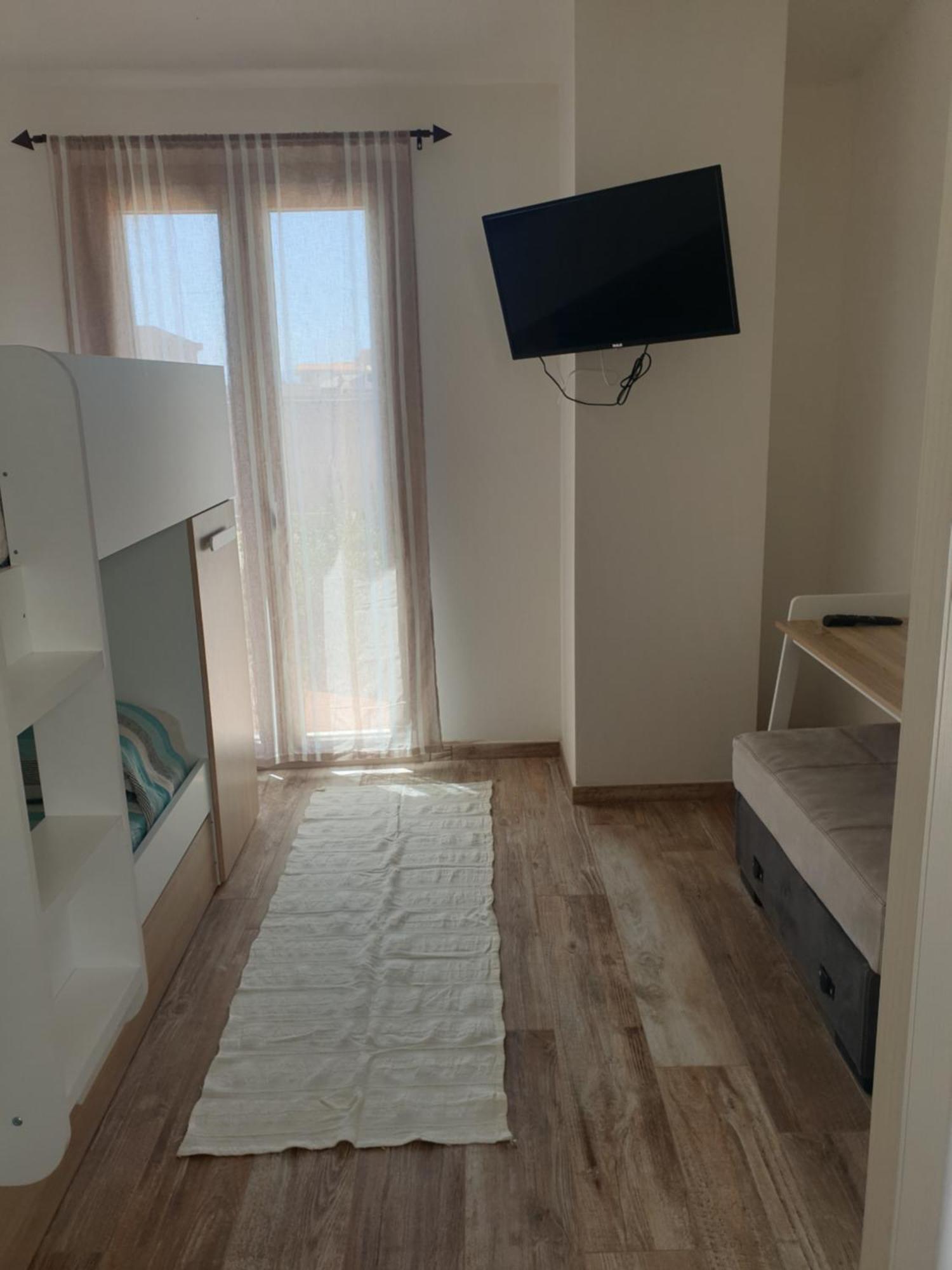 B&B Luchia Орозеи Экстерьер фото